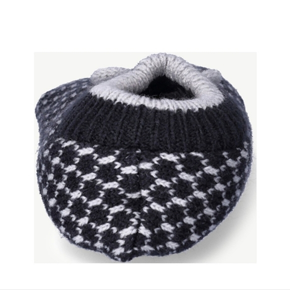 2-Pack Joyspun Cat face Knit Slipper Socks - Women's size 4-10 - Picture 5 of 6